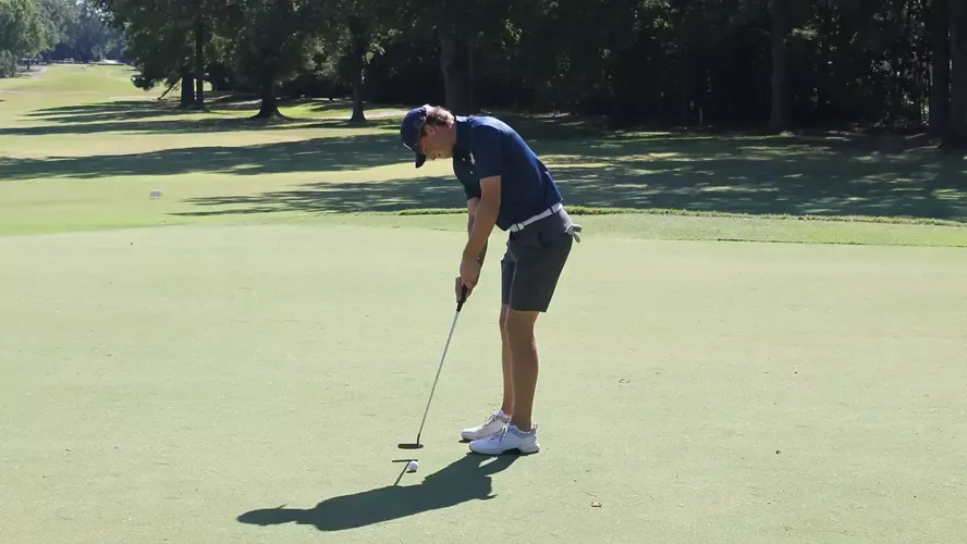 Afzelius finishes in top six as men’s golf places eighth at The Melee