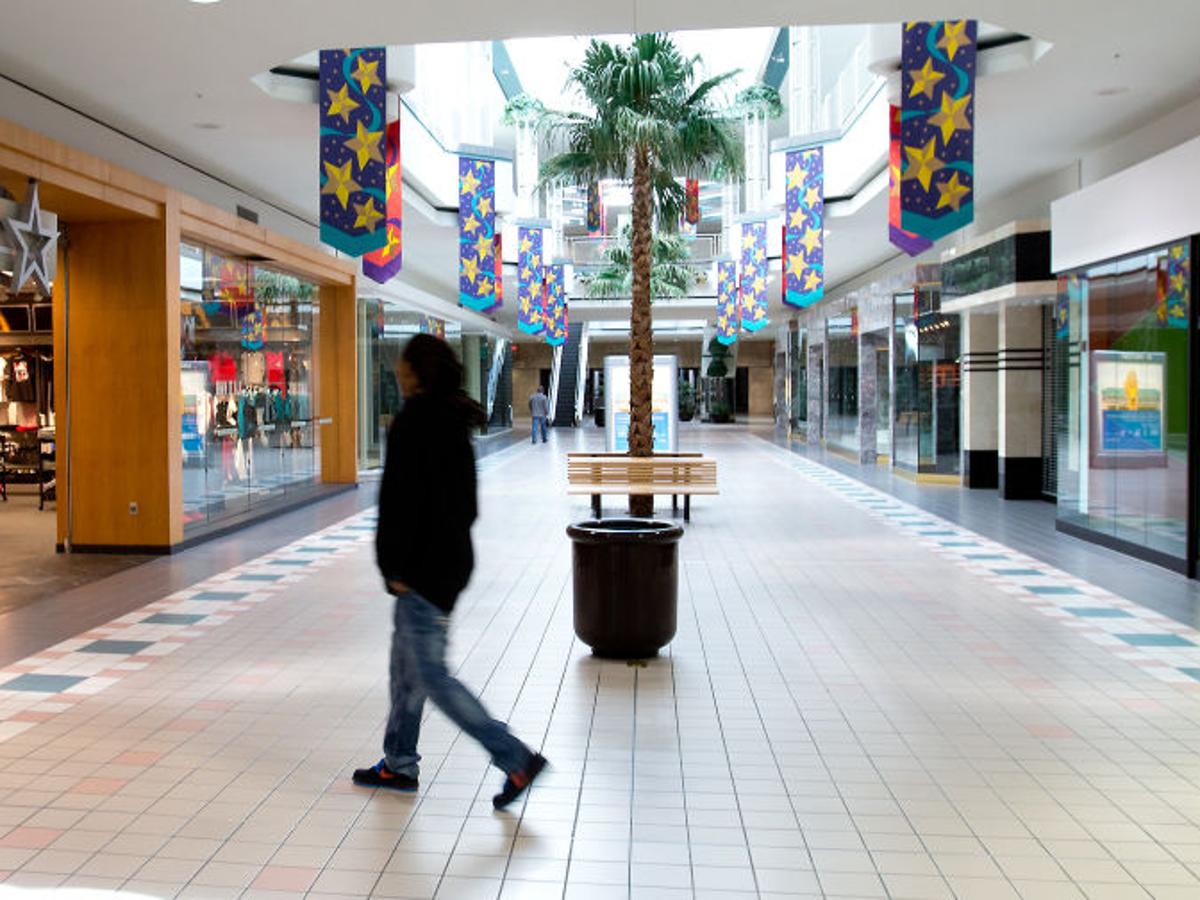 Oak Hollow Mall Remains Stuck Local News Journalnow Com