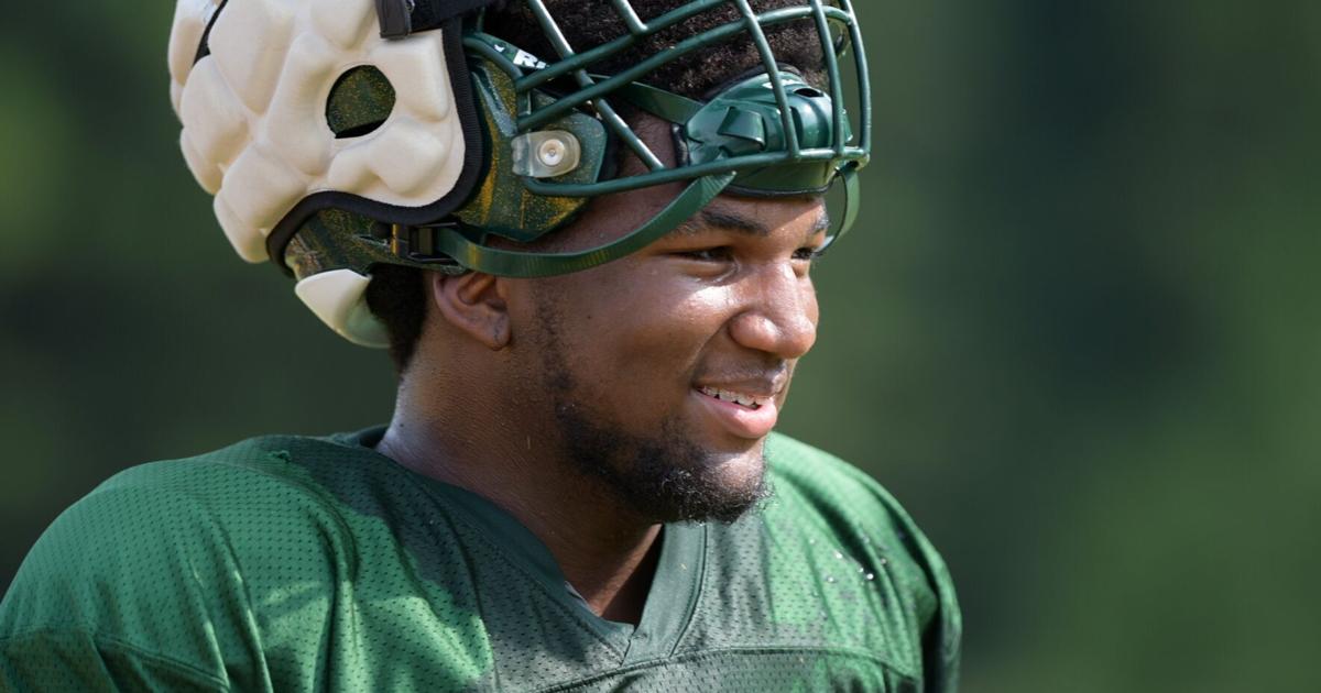 PJ Dean and Desmond Jackson stay hungry for West Forsyth