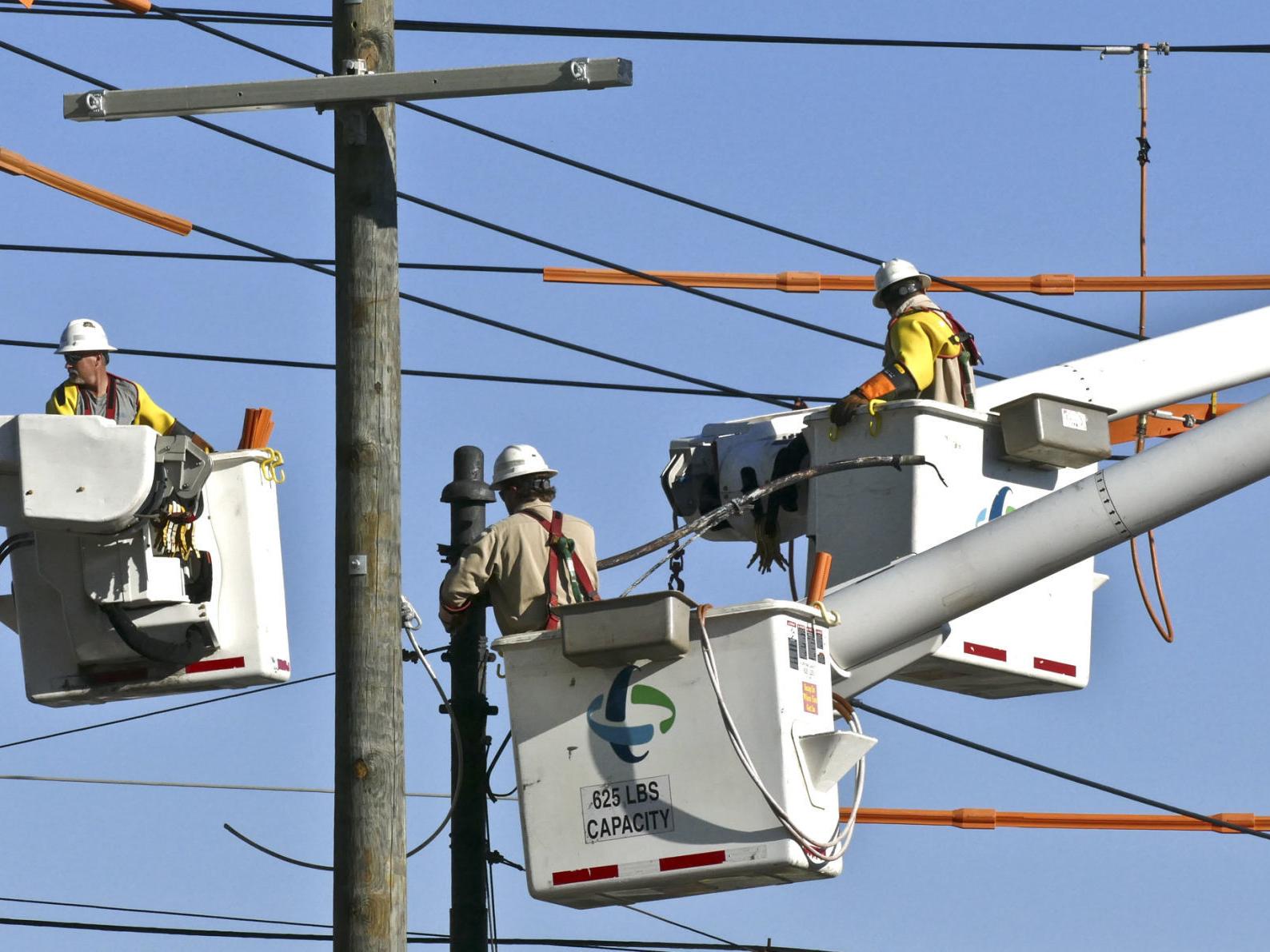 Duke Energy Up To 3 Million Power Outages Expected In The Carolinas Because Of Hurricane Florence Restoration Could Take Weeks Local News Journalnow Com