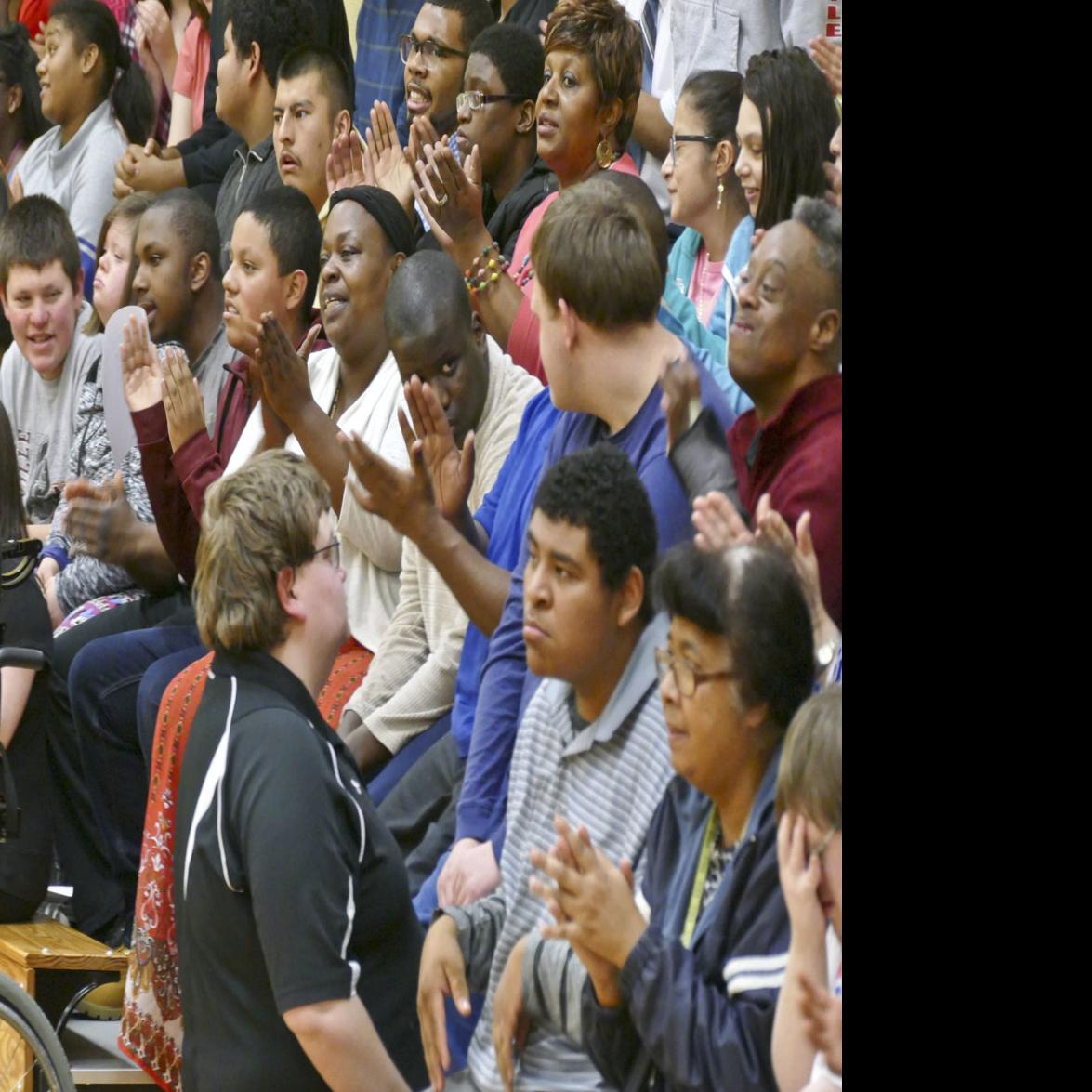 Ellen Or Steve Harvey Show For W S Kids Carter High School