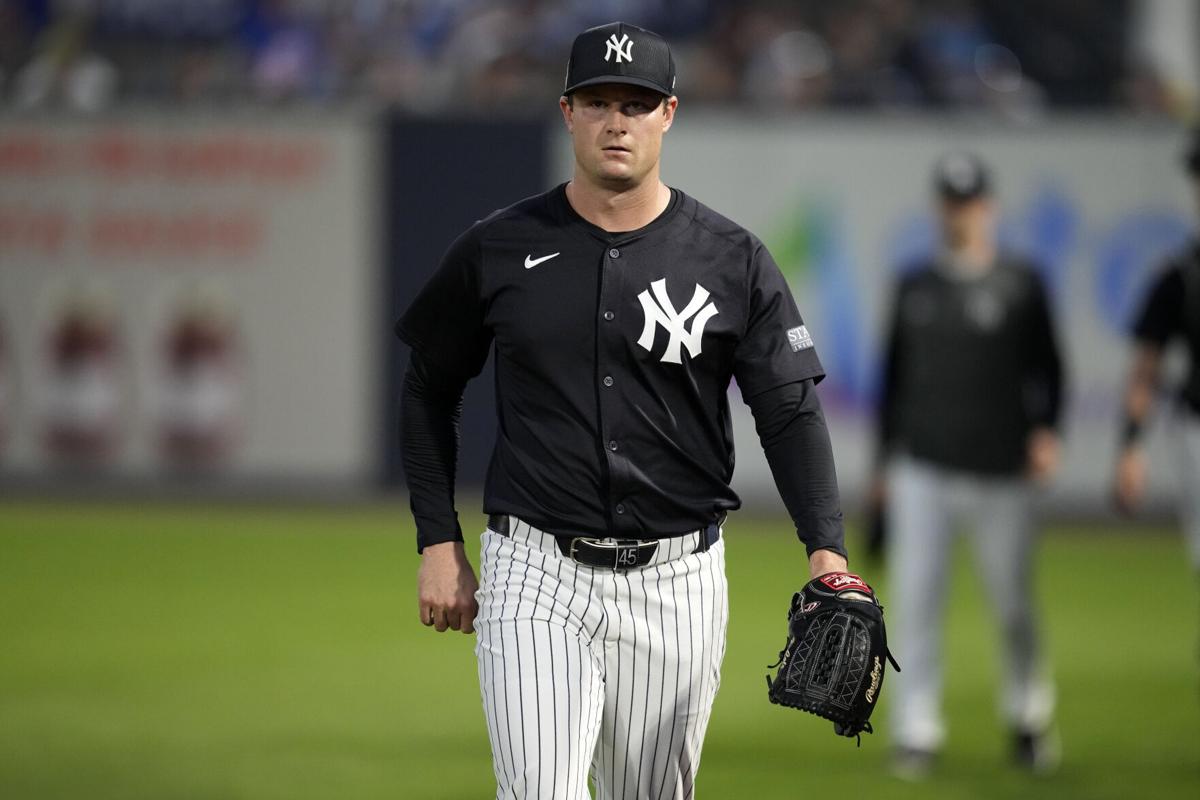 Yankees' ace Cole to get MRI on right elbow