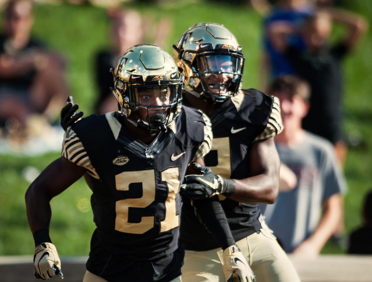 Wake Forest S Defense Improves Which Leads To More Celebrations