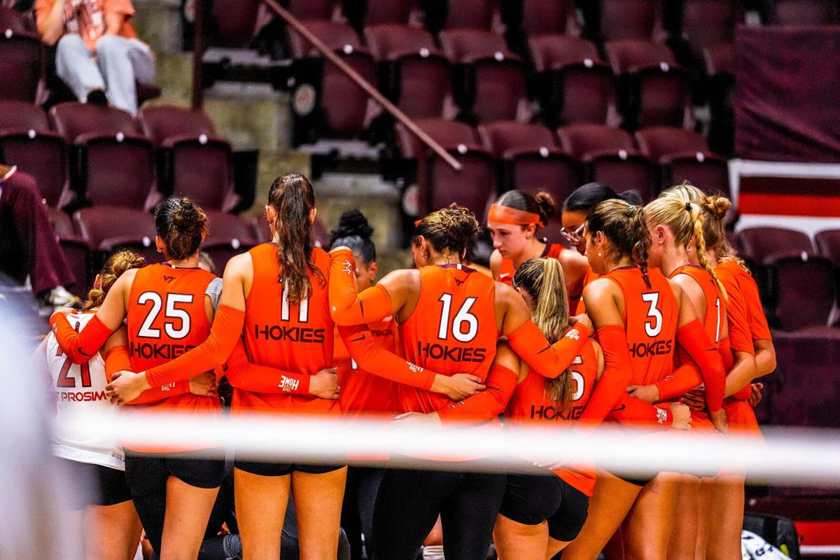 Hokies Fall to Green Bay in Five Sets