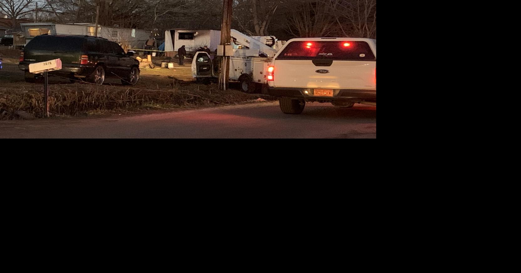 2 children dead after fire destroys home in Hickory