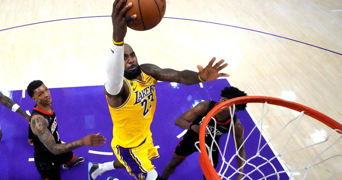 BASKETBALL-NBA/JAMES