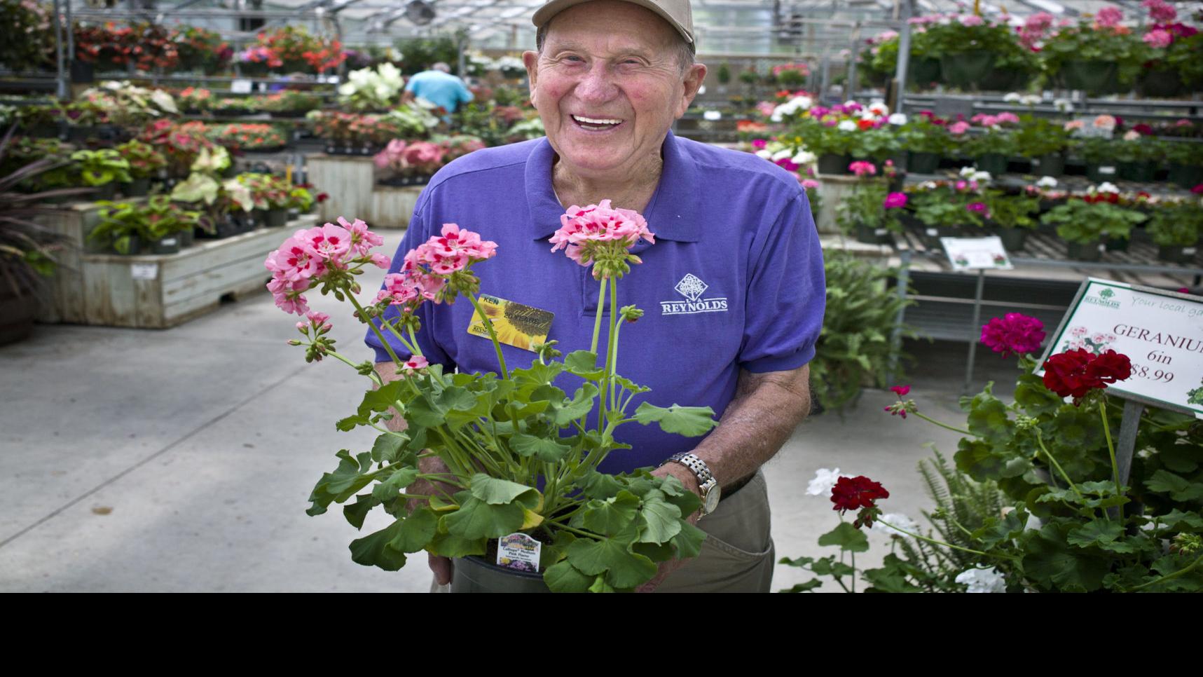 The Face Of La Reynolds Longtime Employee To Celebrate 90th Birthday Journalnowcom