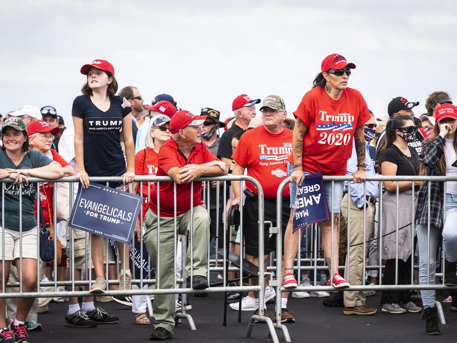 Red Hats Outnumber Masks 100 To 1 At Trump Rally In Winston Salem Columnists Journalnow Com