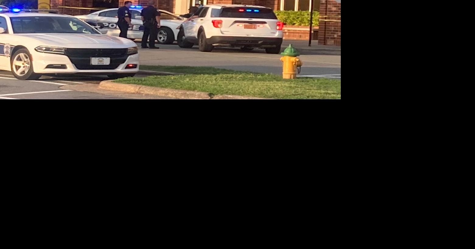 6-vehicle crash closes part of Hanes Mall parking lot in Winston-Salem on Wednesday night