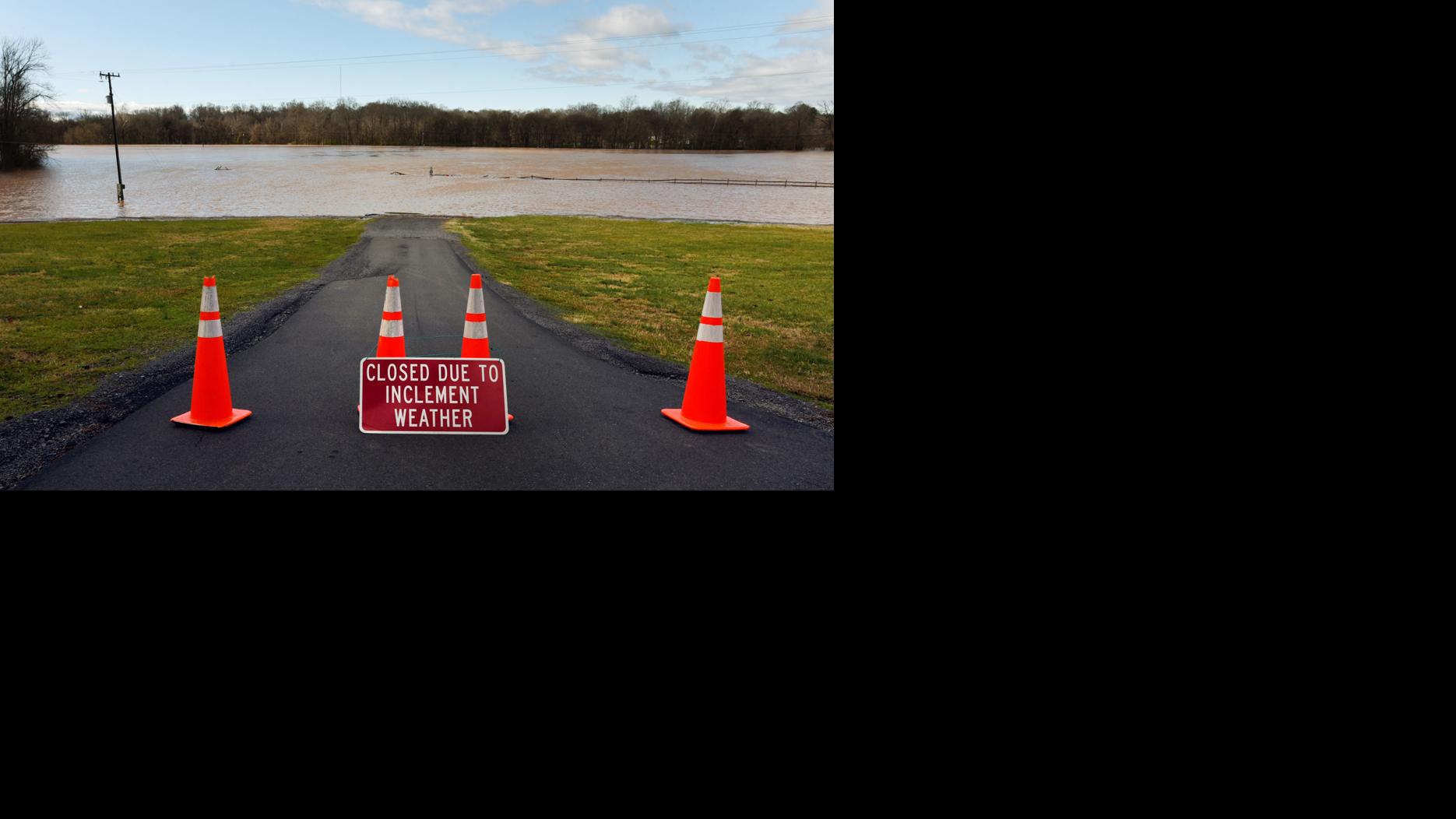Photos Day 2 of flooding in Forsyth Galleries