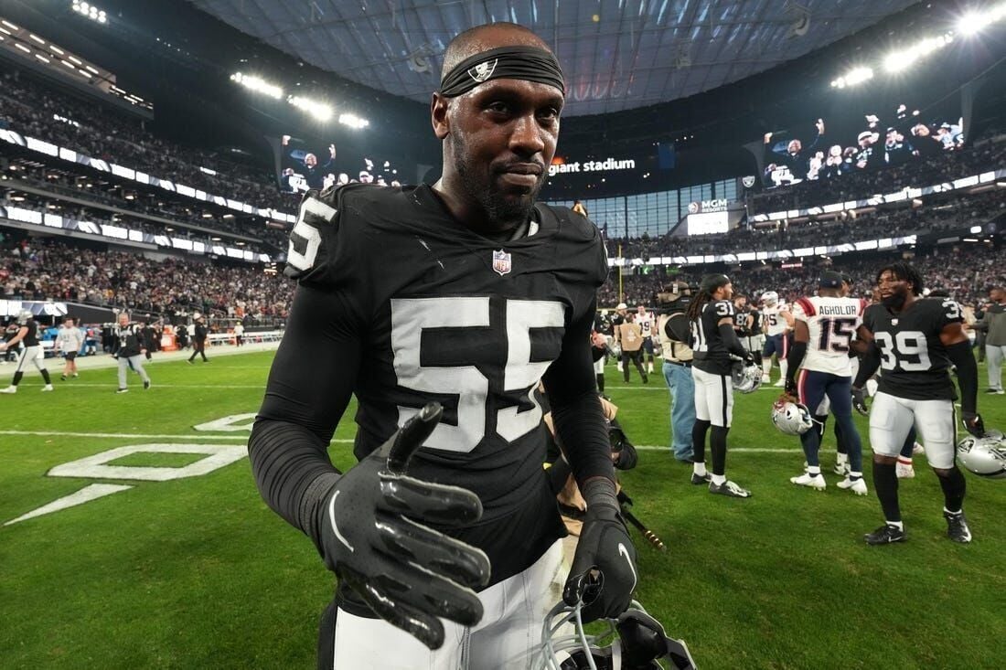 Report: Raiders releasing DE Chandler Jones after arrest