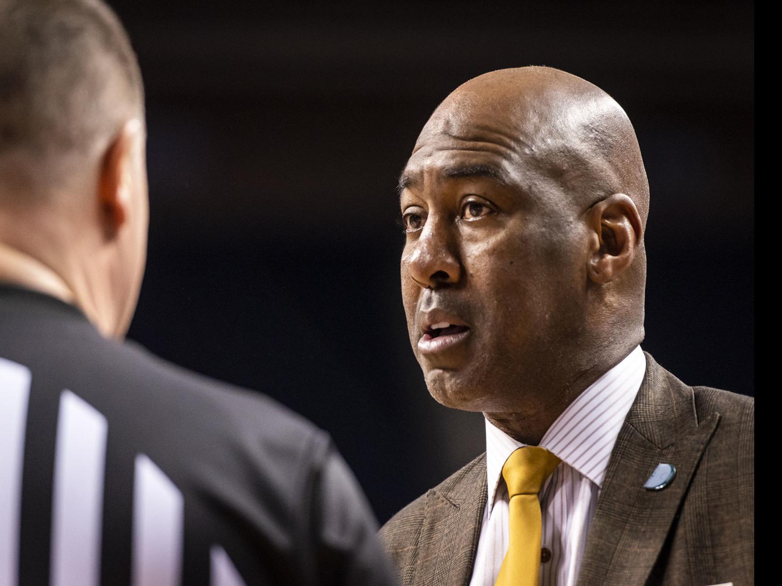Danny Manning Expects To Remain Wake Forest S Basketball Coach