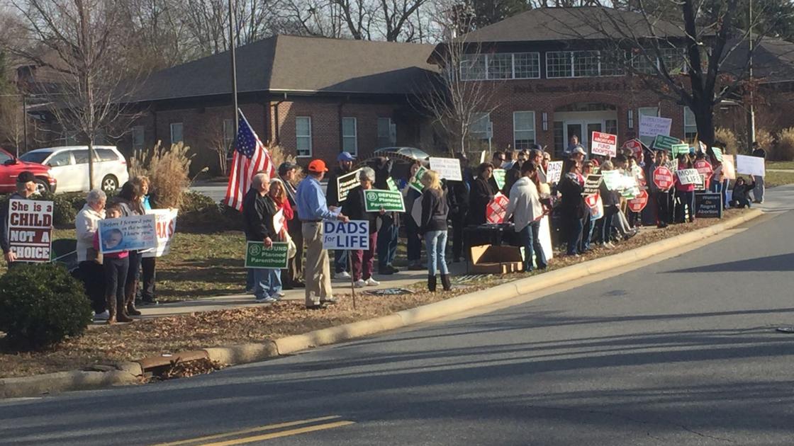 Activists Take To Streets In National Effort To Defund Planned Parenthood Local News Journalnow Com Activists Take To Streets In National Effort To Defund Planned Parenthood Local News Journalnow Com