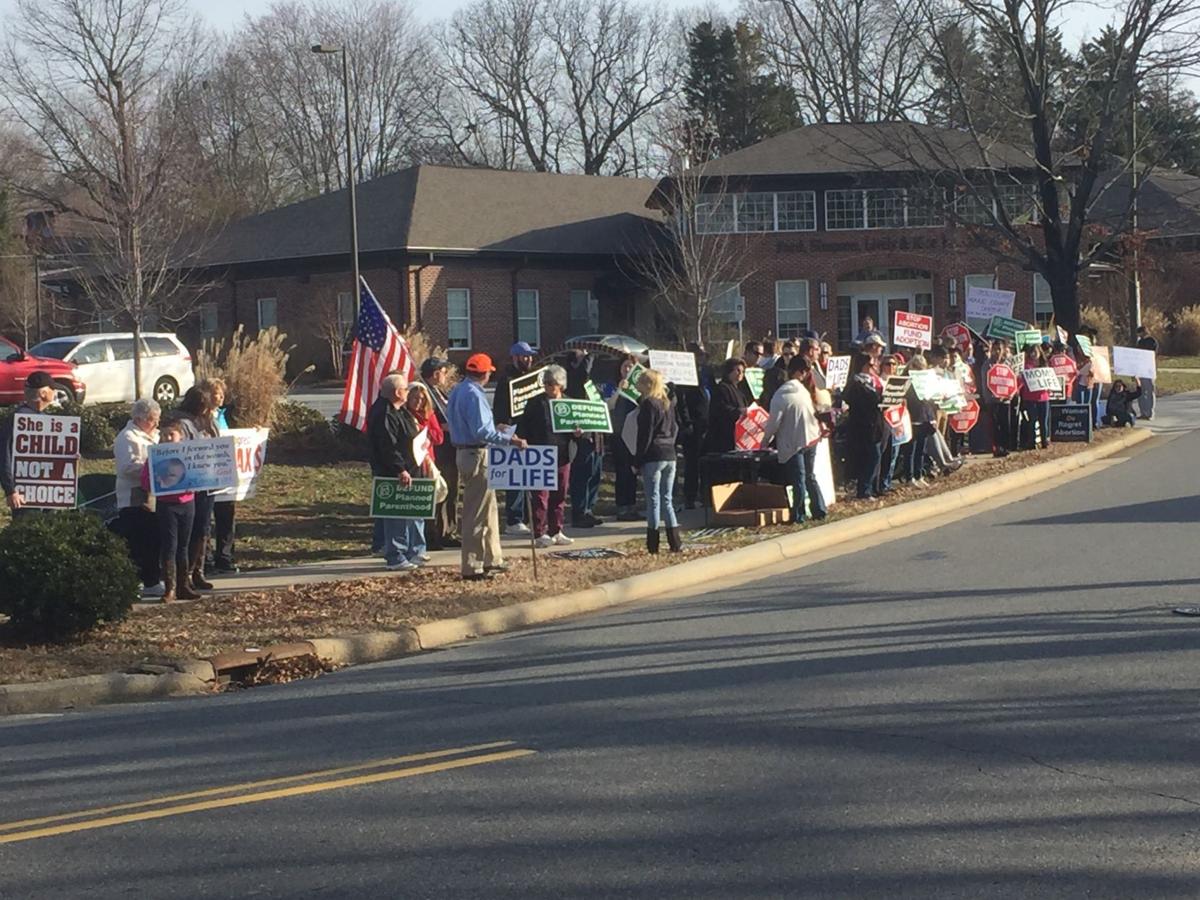 Activists Take To Streets In National Effort To Defund Planned Parenthood Local News Journalnow Com