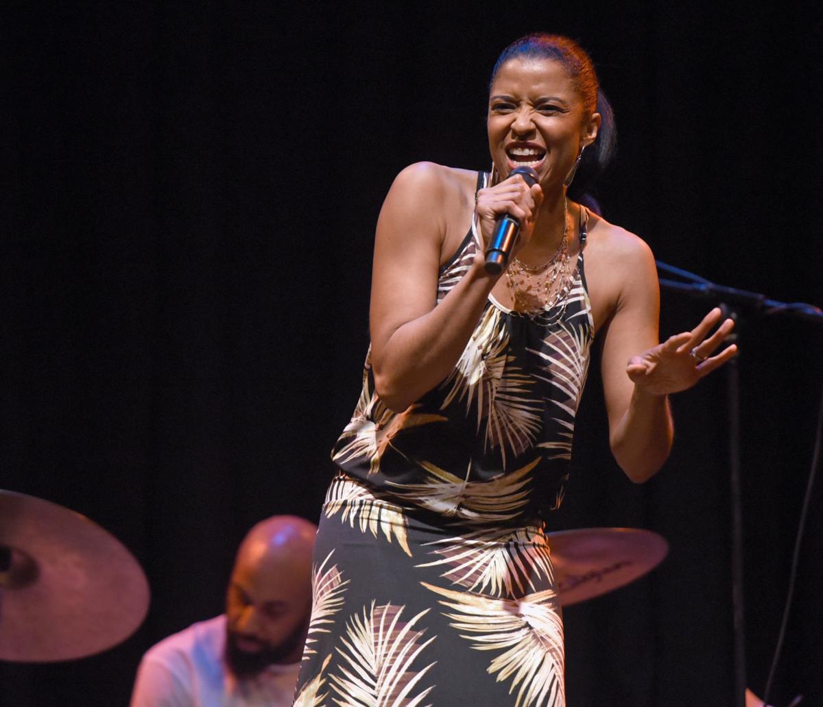 Hamilton Star Talks About Creative Life Wows Audience At Wait Chapel Relishnow Journalnow Com See more of fans of renee elise goldsberry on facebook. hamilton star talks about creative