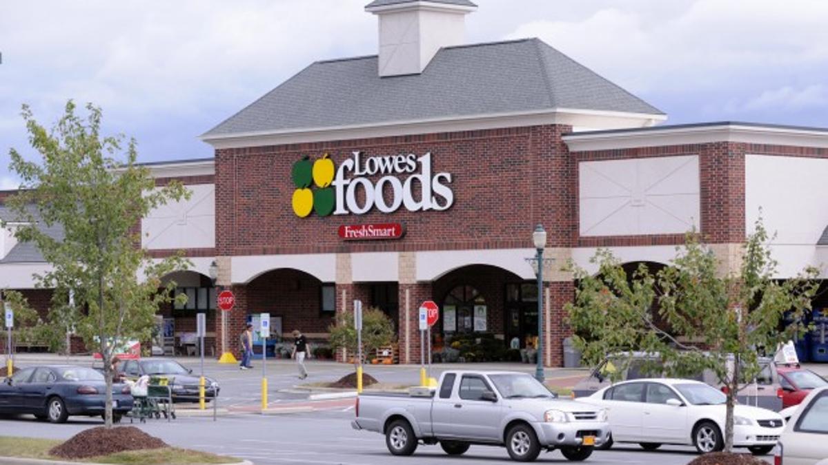 Lowes Foods Among Companies Waiting To See What Happens On Minimum Wage Increase Business News Journalnow Com Lowes Foods Among Companies Waiting To See What Happens On Minimum Wage Increase Business News Journalnow Com
