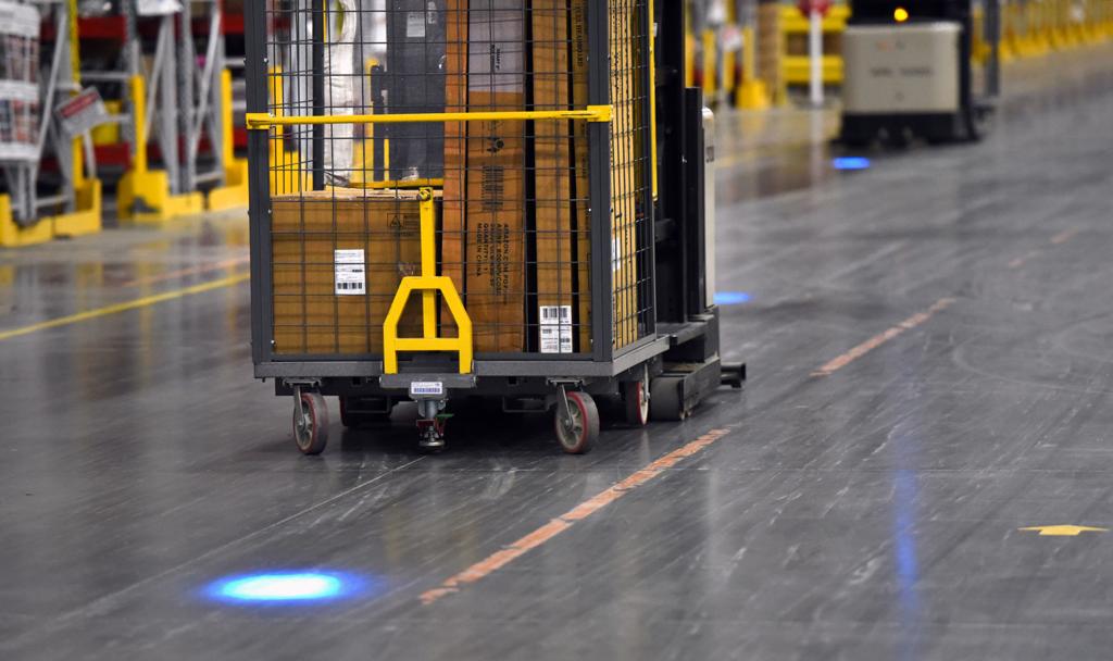 Photos Amazon S Fulfillment Center In Kannapolis Galleries Journalnow Com
