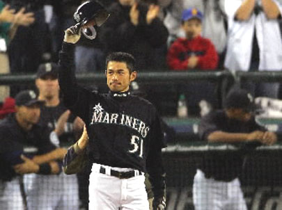 Daisuke Matsuzaka surprised by Ichiro Suzuki during retirement