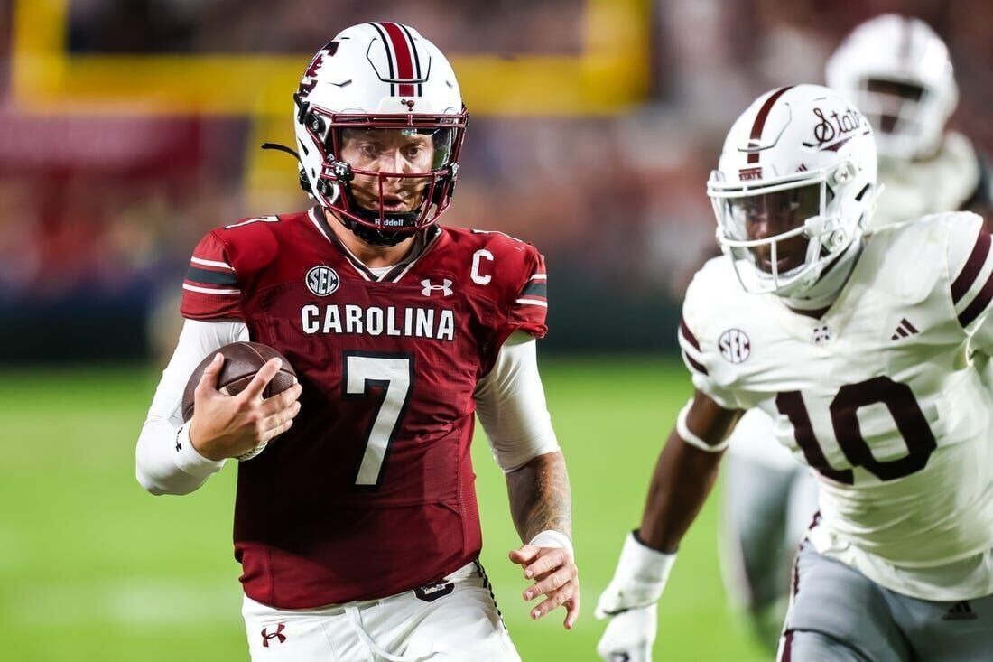 Throwback Saturday? Gamecocks will don all black uniforms for Tennessee