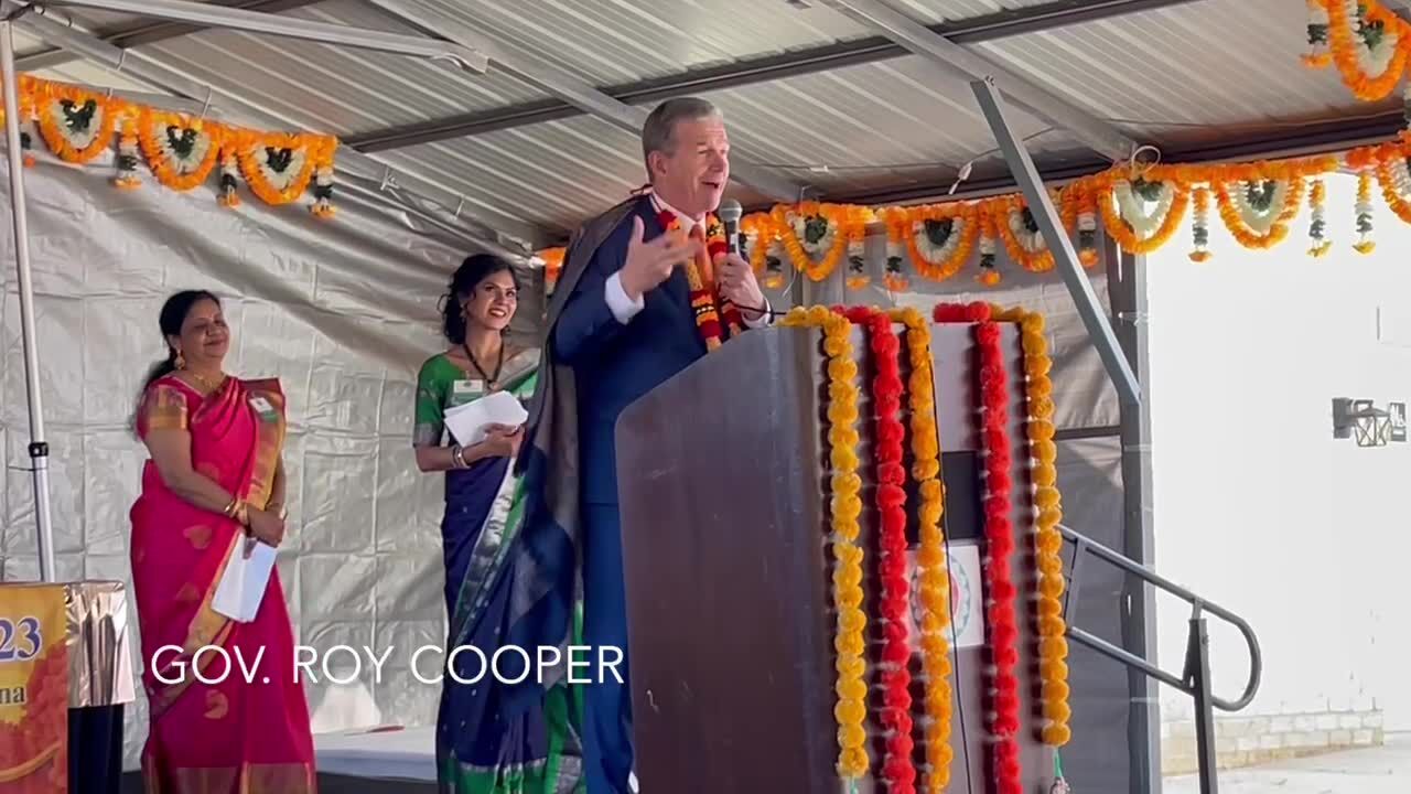 Gov. Cooper visits Clemmons Hindu temple
