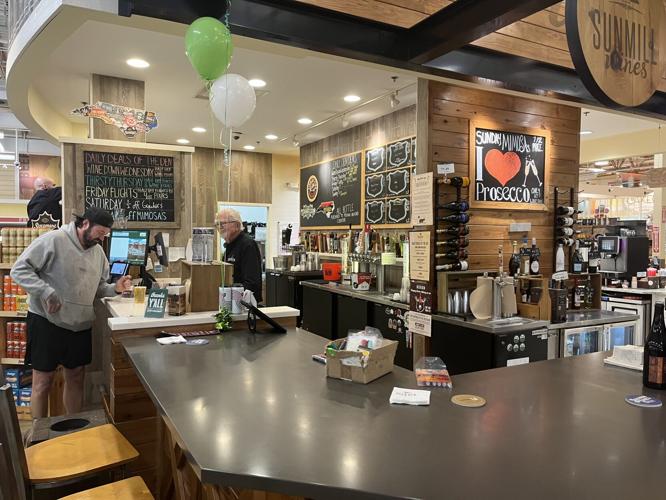 Lowes Foods celebrates Beer Den's 10th anniversary