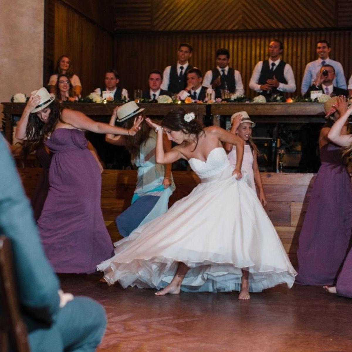 Winston Salem Dancing Bride Continues To Go Viral On Couple S 2