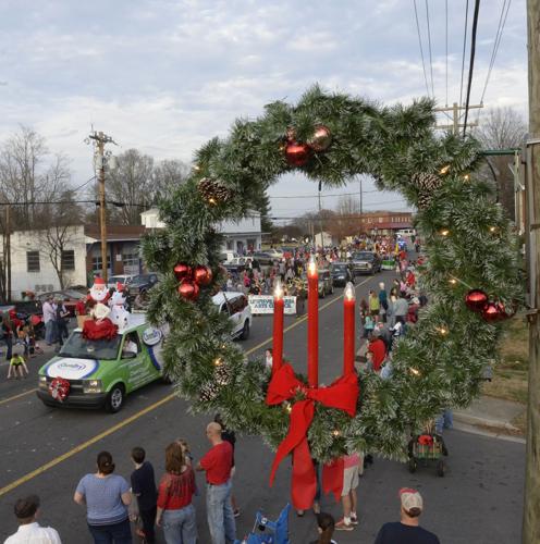 Madison Mayodan Christmas Parade 2022 Lewisville Christmas Parade | Galleries | Journalnow.com