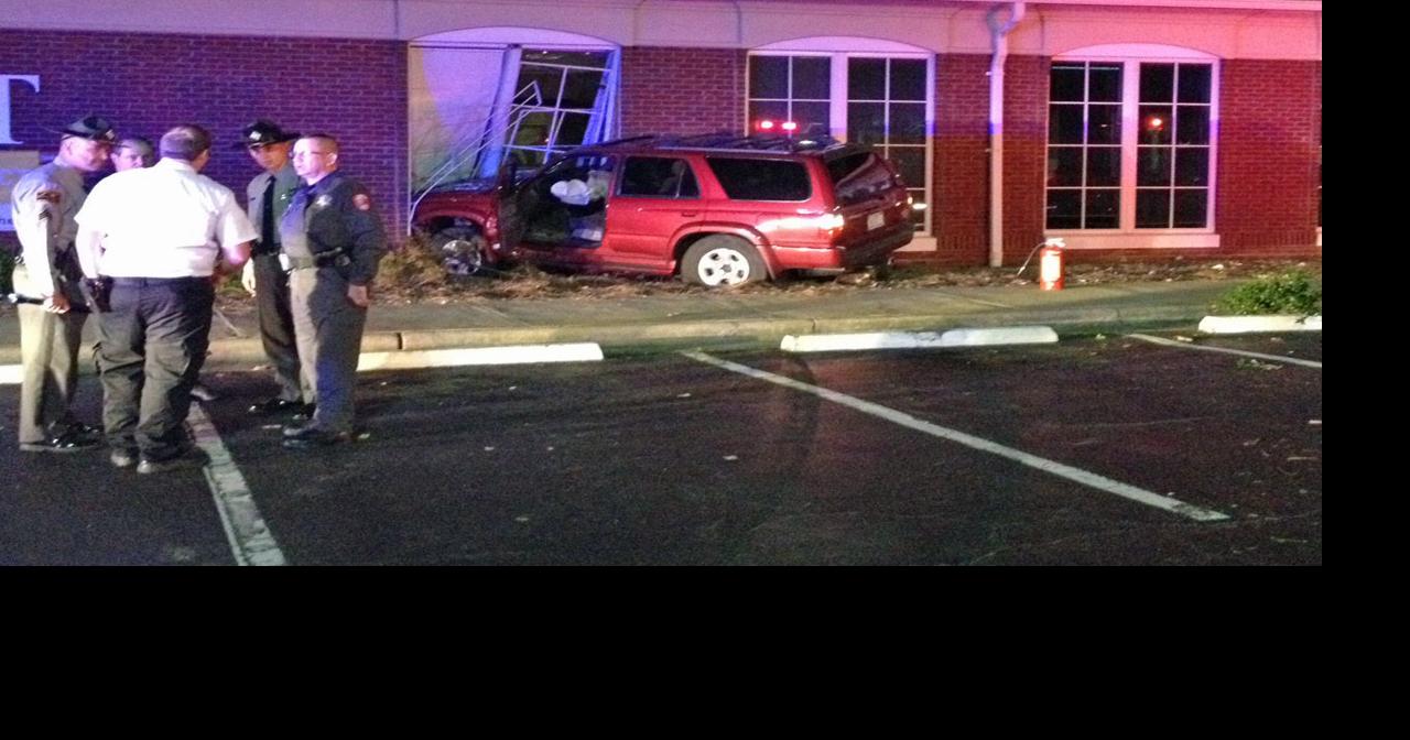 SUV crashes into bank in Clemmons