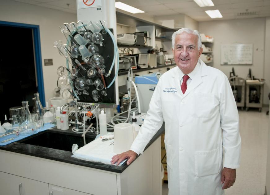 WinstonSalem doctor receives award for device that helps wounds to