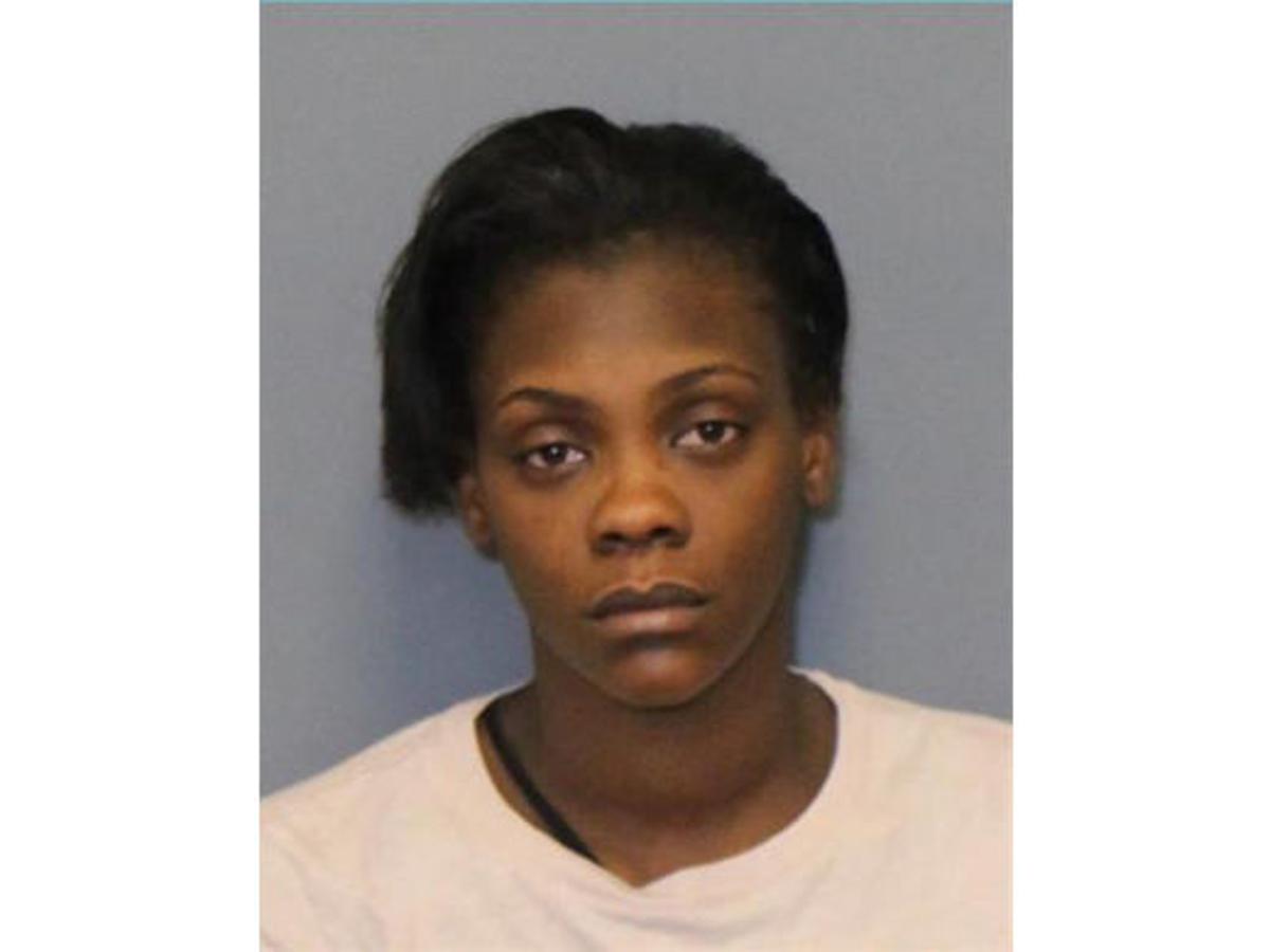 Suspect In New Year S Day Triple Slaying Makes First Court