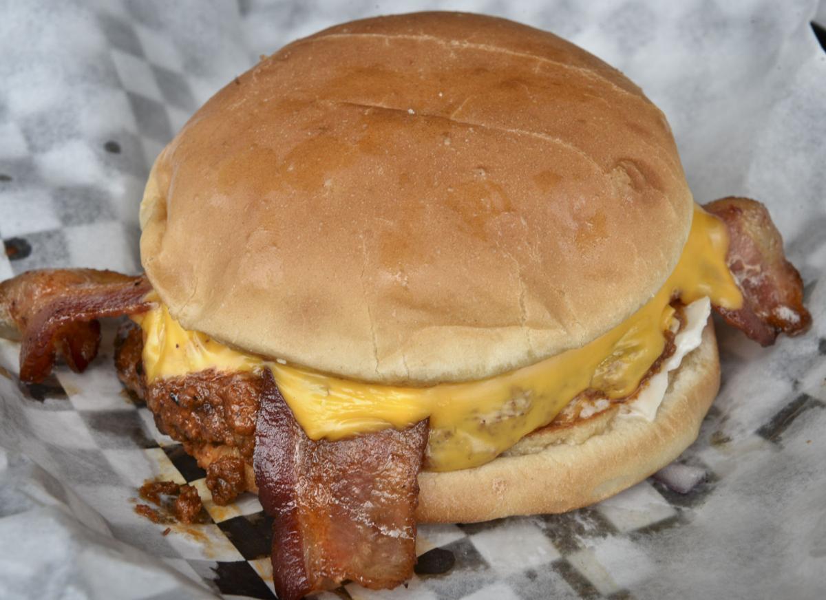 Two Burger Joints Top N C Burger Bracket Food Journalnow Com