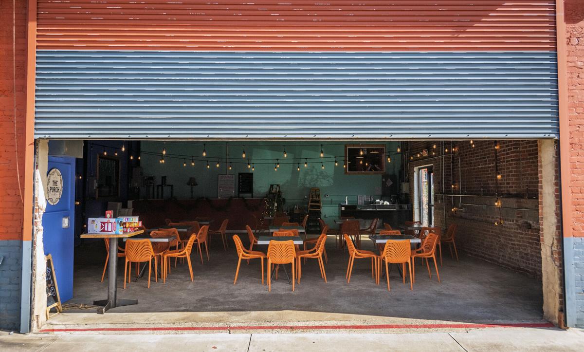 Restaurants doing their best to warm up outdoor dining areas this