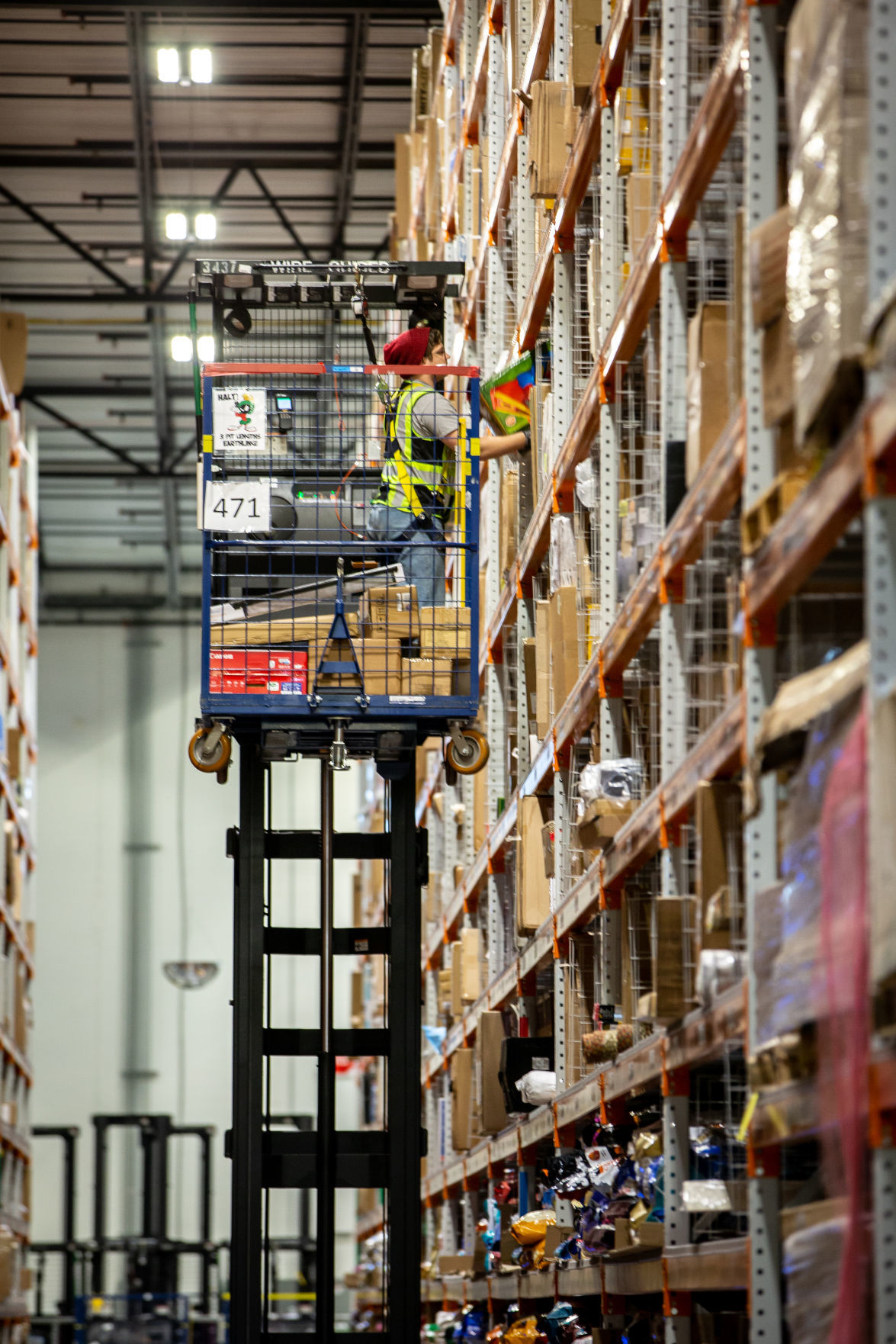 Amazon Plans Quick Hiring Program Once Fulfillment Center Is Ready Amazon Plans Quick Hiring Program Once Fulfillment Center Is Ready