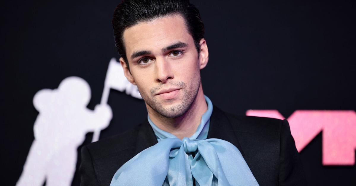 Meet pop heartthrob Stephen Sanchez, a retro-loving romantic with Orbison-like voice