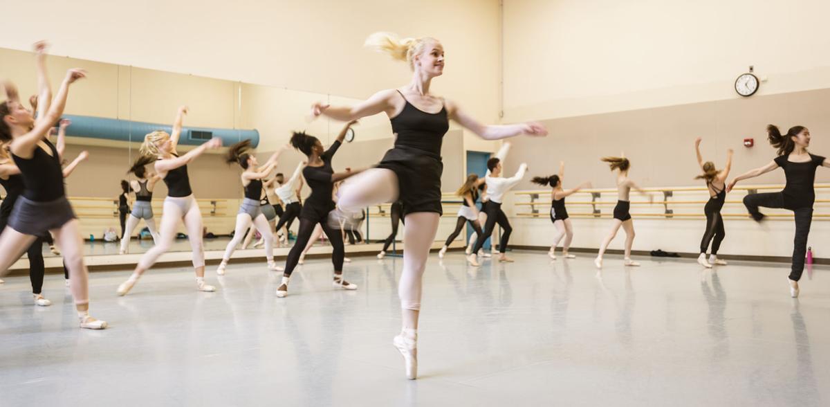 2019 In Review The Arts Changes Challenges And Crowd Pleasers