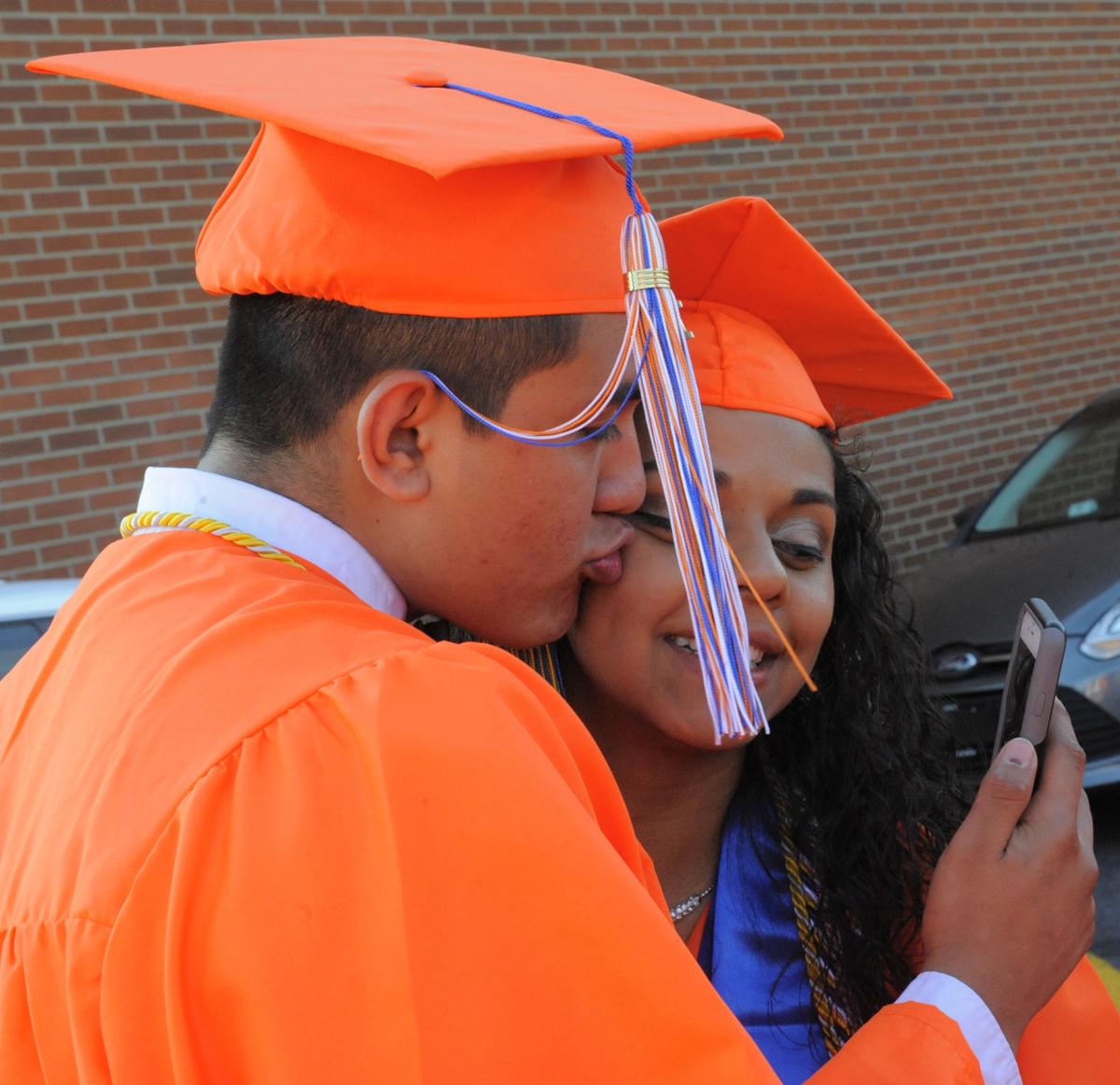 Glenn High School Graduation Galleries
