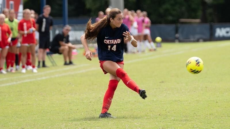 No. 10 Women's Soccer Settles for Draw at Anderson