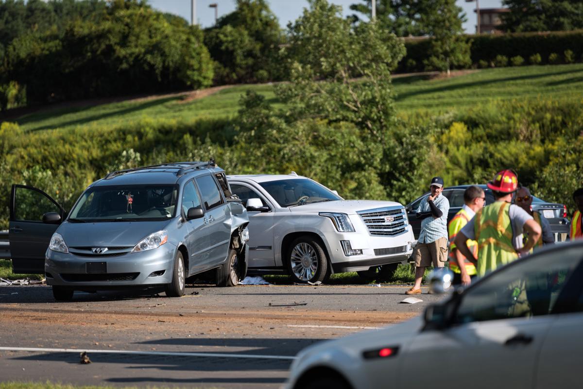4vehicle wreck on US 421 northbound in WinstonSalem tied up traffic
