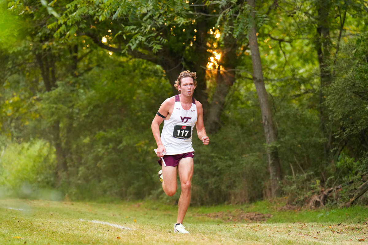 Virginia Tech Cross Country takes multiple podium finishes at ECE Invite