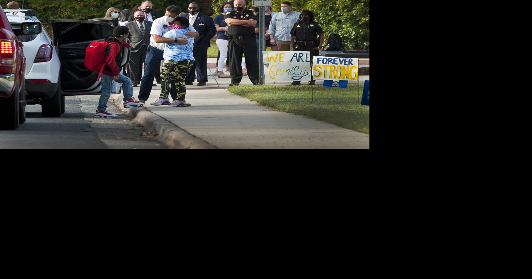 PHOTOS Mount Tabor students return for first time after fatal school