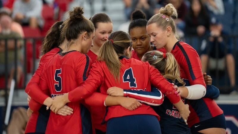 Women’s Volleyball Downed by Anderson
