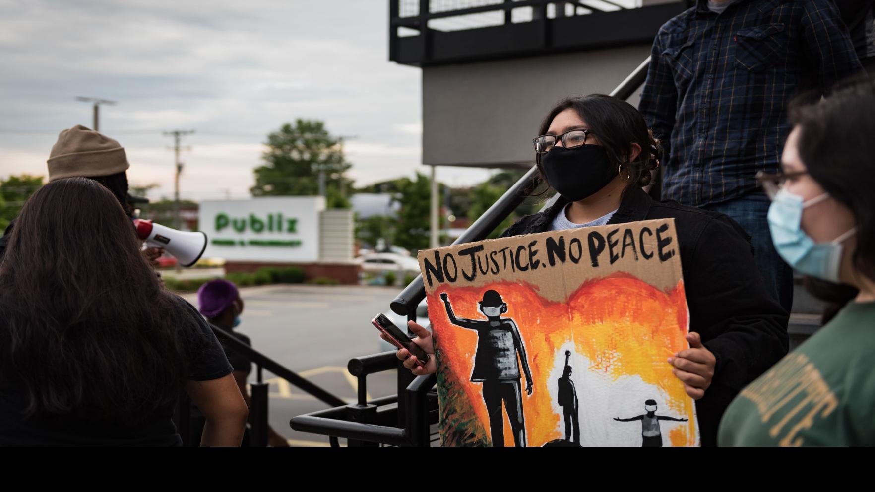 Photos Protests At Publix And Mayor S Home In Winston Salem On June 30 Galleries Journalnow Com