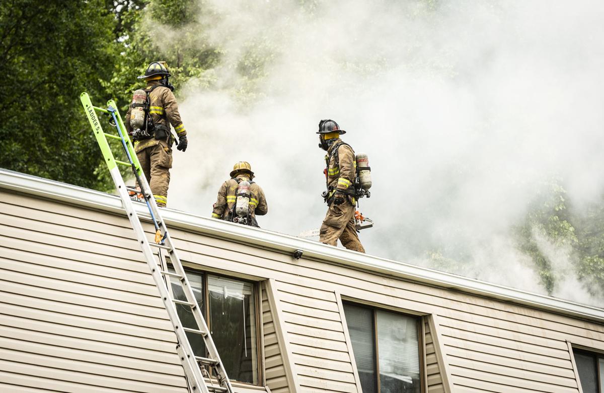 Fire At Apartment Complex Off Peters Creek Parkway Displaces Two Residents Local News Journalnow Com