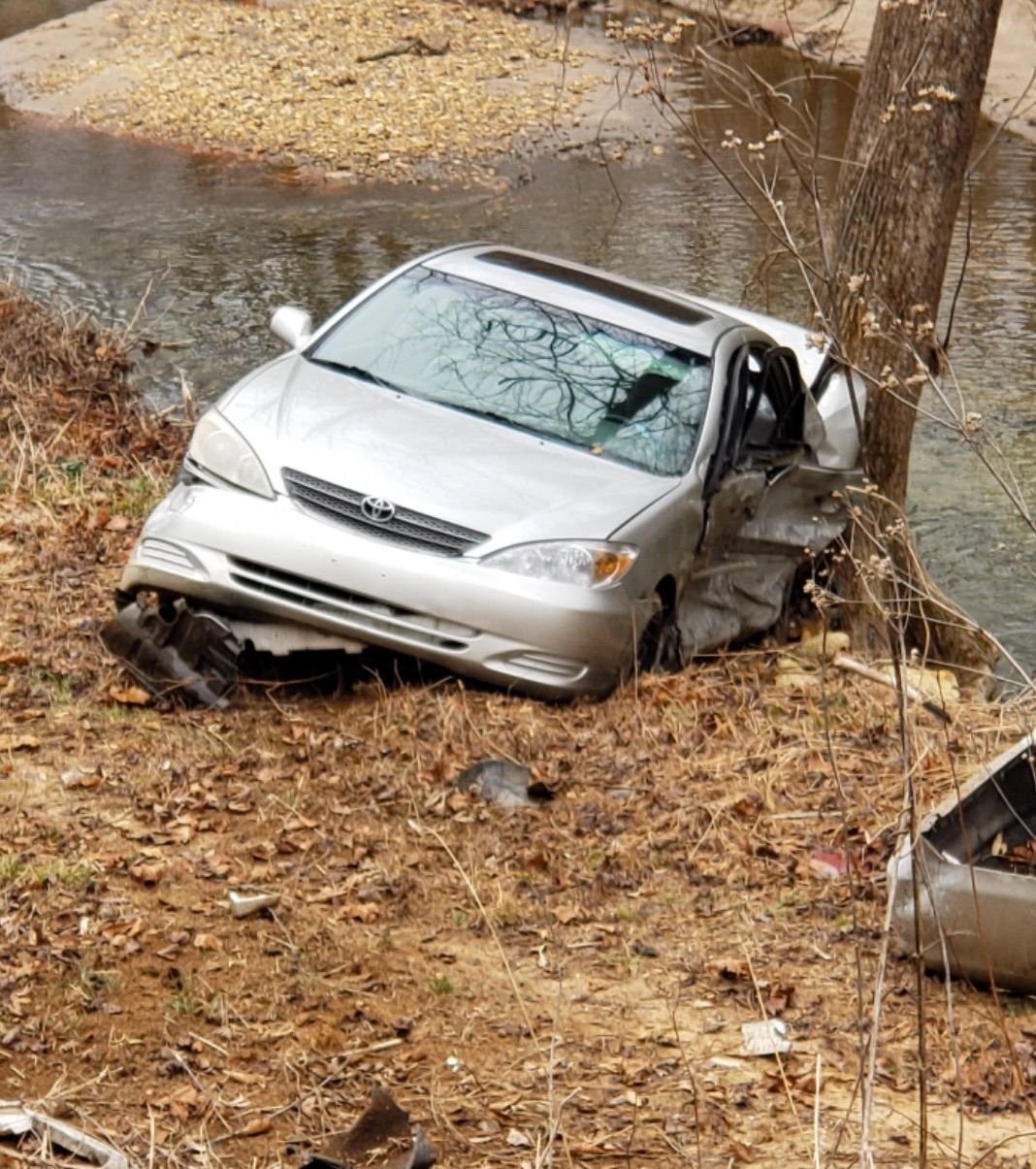 2 Vehicles Heavily Damaged In Wreck On N C 16 North News Journalpatriot Com