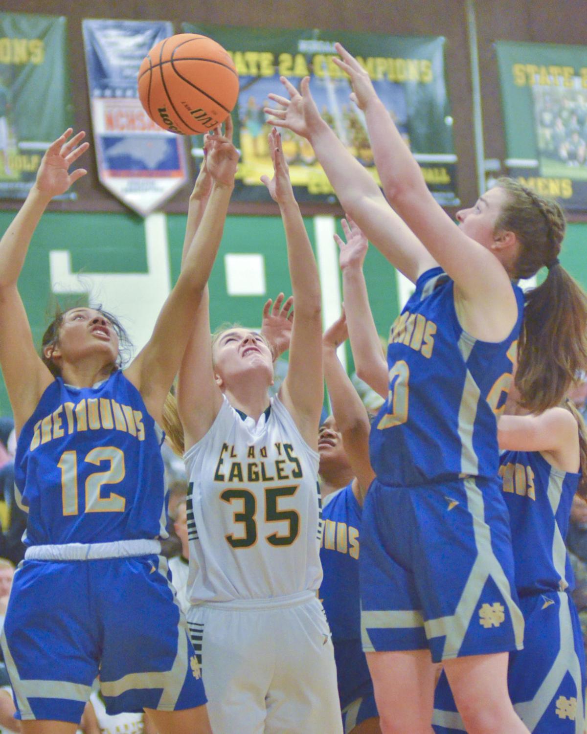 Eagles Split Home Opener With North Surry Sports