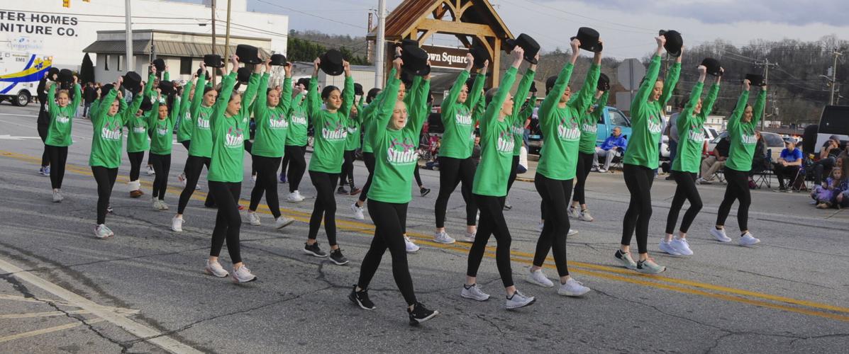 Strong participation in Christmas parade