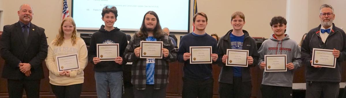 Winning high school Quiz Bowl team | | journalpatriot.com