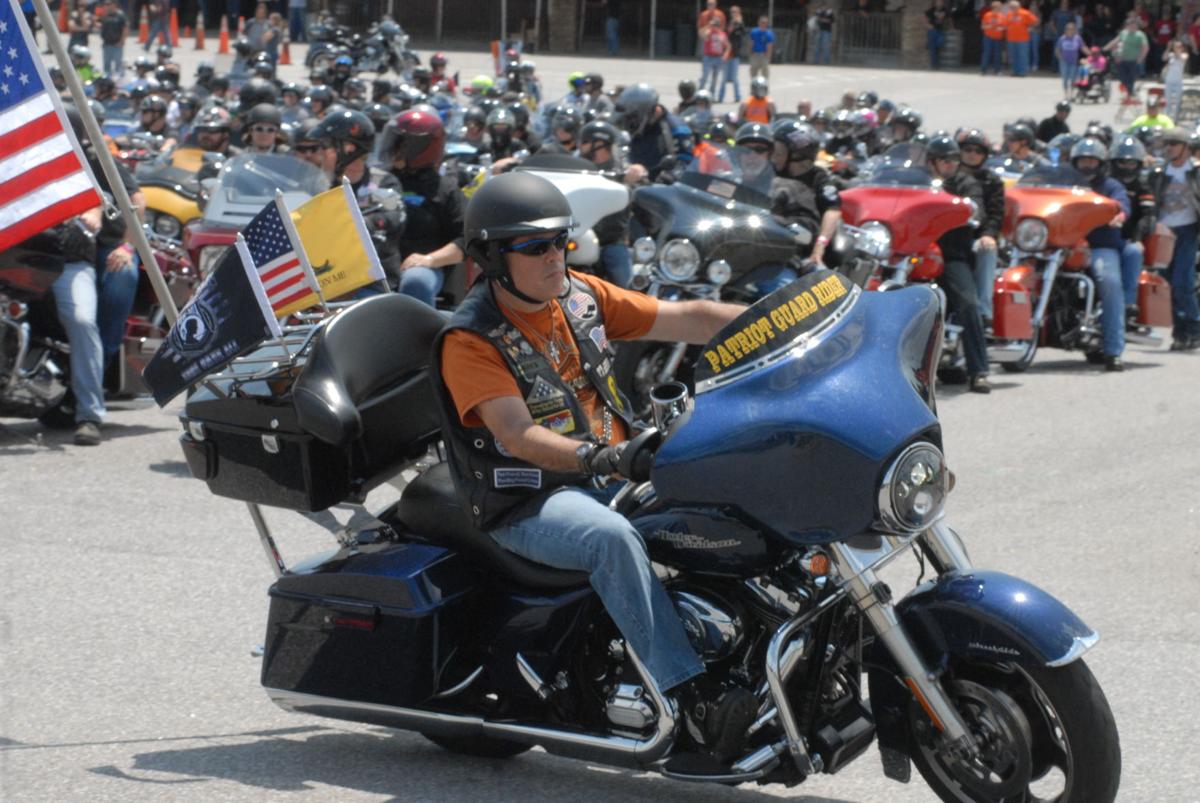 Over 1,000 motorcycles in 70-mile benefit ride for combat veterans ...