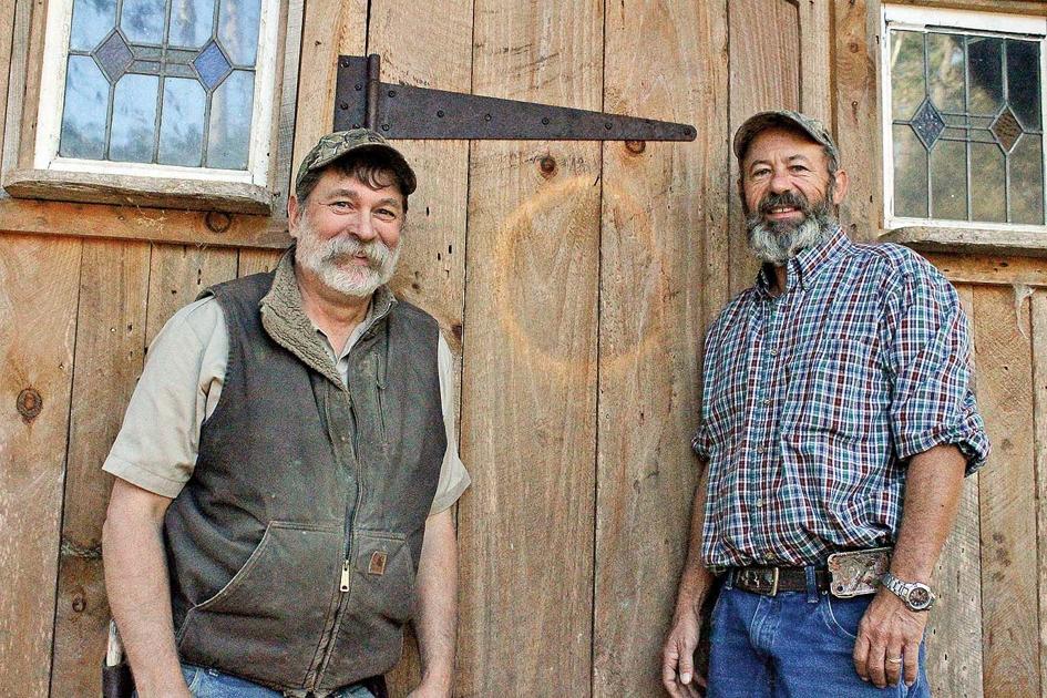 2 Locals On Mountain Men News Journalpatriot Com Eustace y preston se dan cuenta de que tendran que hacer frente a los coyotes, que estan mermando sus piezas de caza. 2 locals on mountain men news