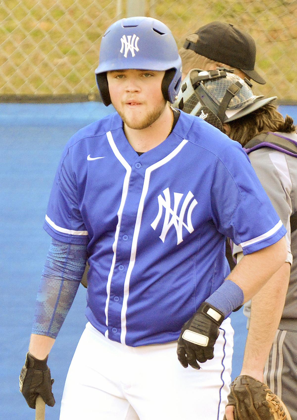 Chipman delivers, North holds off Huskies Sports